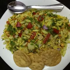 A picture of Dry bhel.