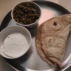 A picture of Chawli Sabji.