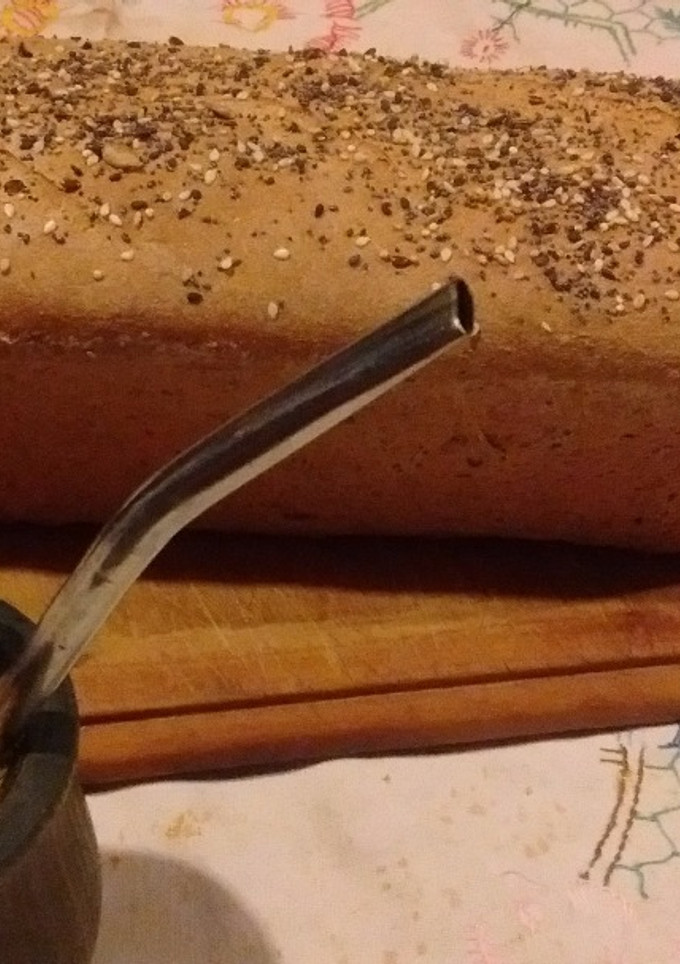 Una foto de Pan de harina integral, avena y semillas