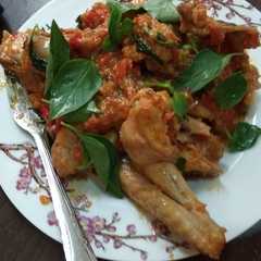 A picture of Ayam cabe santan kemangi.
