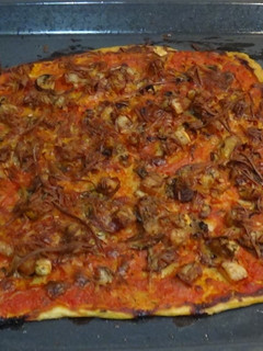 Una foto de Pizza de bacon y boletus