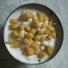 A picture of Boondi raita.