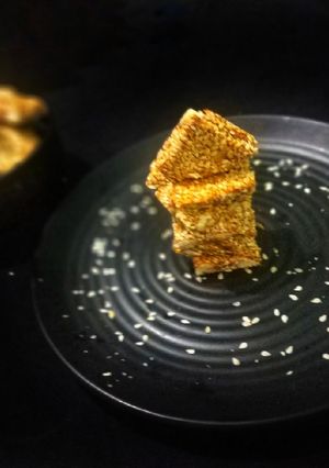 A picture of Til Chikki.