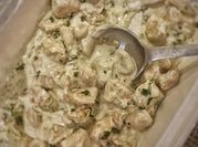 Una foto de pechugas pollo a la crema con maicena