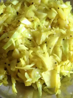 કોબી નો સંભારો(Cabbage sambharo recipe in Gujarati) રેસીપી મુખ્ય ફોટો