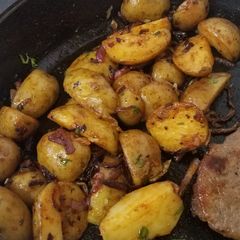 Baby potatoes saute A picture of Baby potatoes saute.