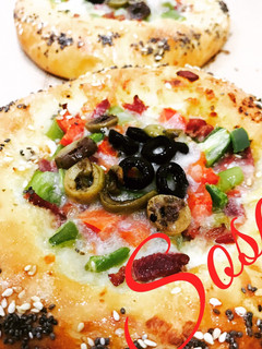 صورة لوصفة فطاير وبيتزا 🍕