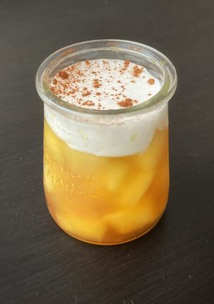 Une photo de Verrines pommes caramélisées à la verveine