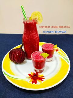 બીટ લેમન સ્મુથી(Beet Lemon Smoothie Recipe In Gujarati) રેસીપી મુખ્ય ફોટો