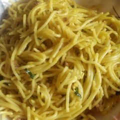 Tumeric sphagetti rise A picture of Tumeric sphagetti rise.