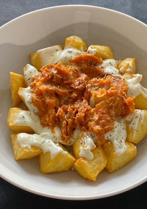 Una foto de Papas bravas