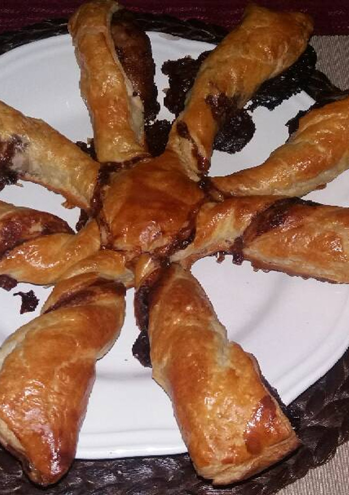 Una foto de Trenza de hojaldre y nocilla