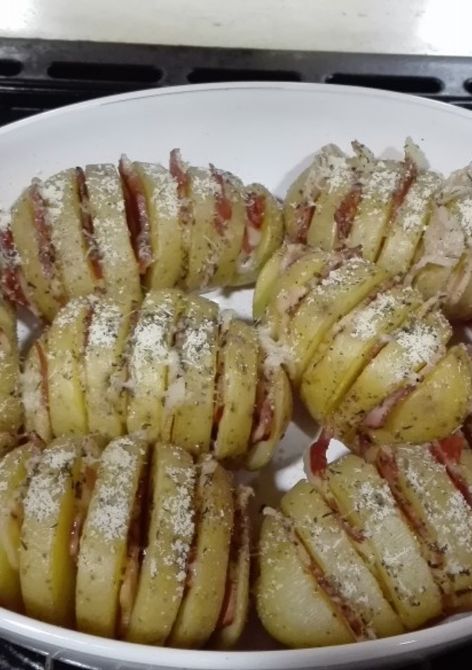Una foto de Patatas hasselback