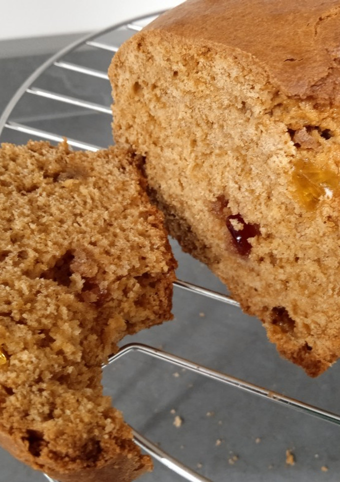 Una foto de Plum cake de frutas confitadas
