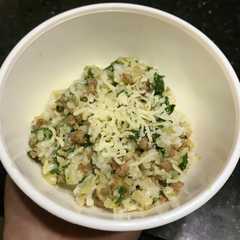 A picture of Beef spinach cheesy rice - MPASI 8 bulan.