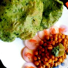 Chhole with palak bhatura A picture of Chhole with palak bhatura.