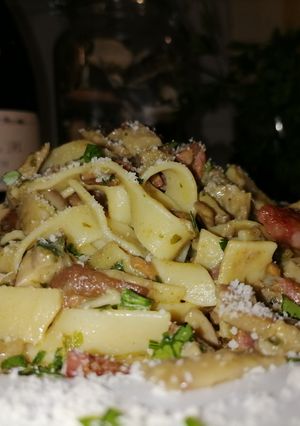 Foto di Tagliatelle funghi porcini e speck