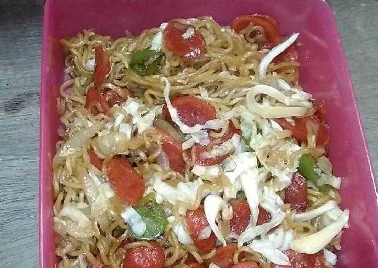 Langkah Mudah untuk Menyiapkan Mie goreng manis pedas Anti Gagal