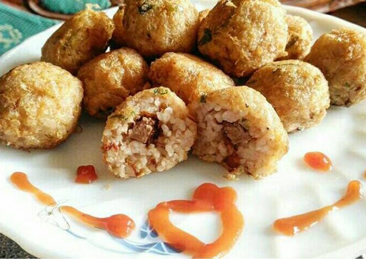 Rice Ball isi ati ayam