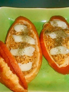 簡單早餐-炒麵麵包 的食譜成品照片