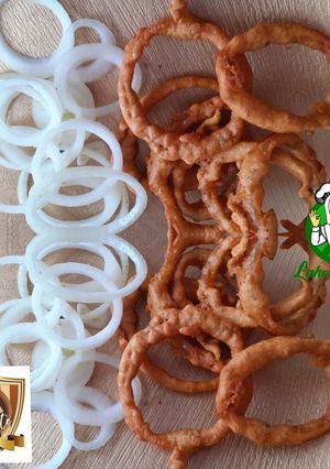 A picture of Onion ring pakora.
