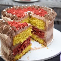 A picture of Coconut cake.