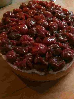 Gesztenyés-meggyes lúdlábtorta recept fotója
