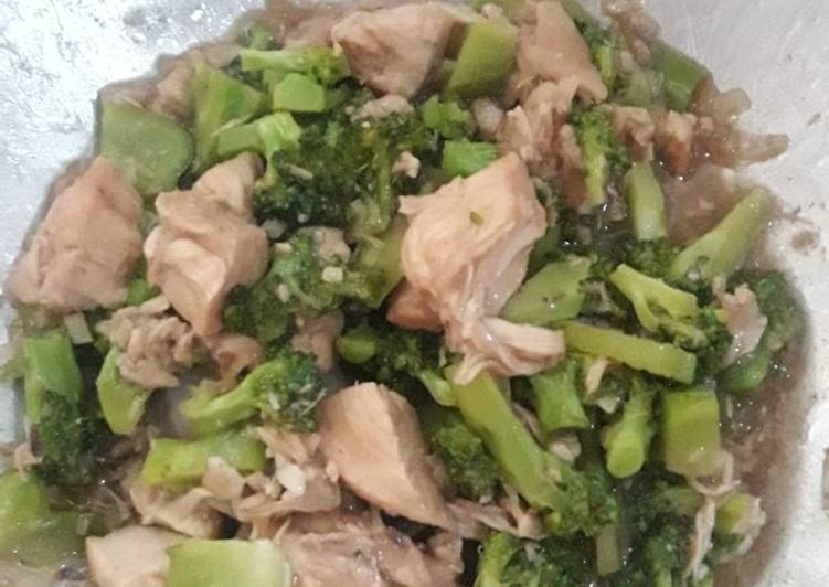 Tumis ayam brokoli