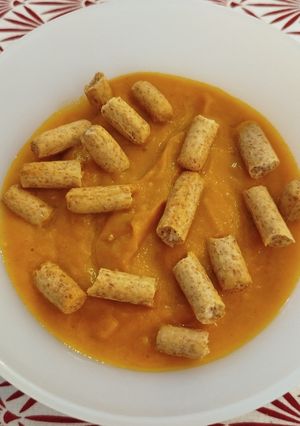 Foto principal de Crema fría de calabaza con zanahoria y apio a tu gusto