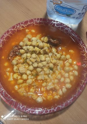 Una foto de Menudo con garbanzos