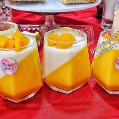 Mango Panna Cotta 🥭 A picture of Mango Panna Cotta 🥭.
