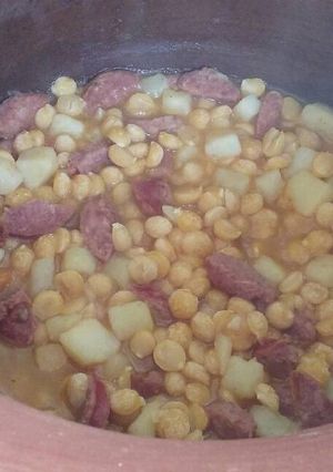 Una foto de Caldereta de garbanzos