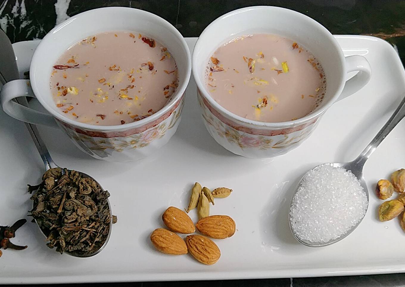 Pink Tea, Gulabi Chai ☕☕