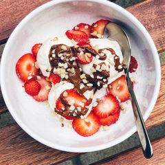 A picture of Ice cream sundae.