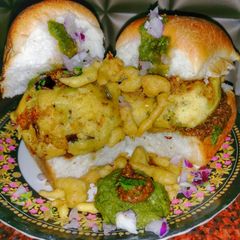 A picture of Vada pav or vada pav.