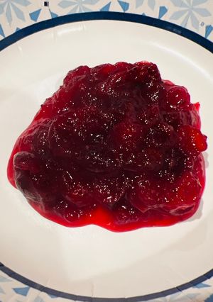 A picture of Thanksgiving Cranberry Sauce.