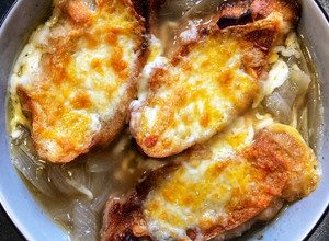 Foto principal de Sopa de cebolla auténtica