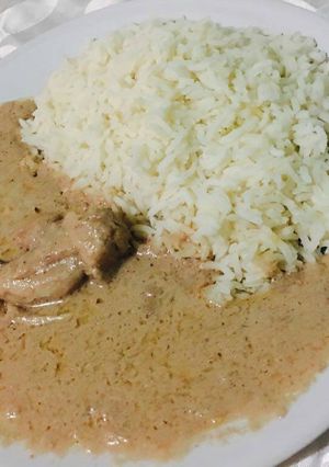 A picture of Peanuts and coconut milk cream.