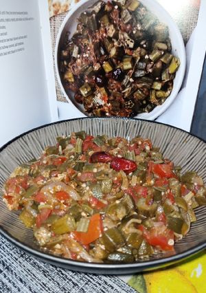 A picture of Okra Masala.