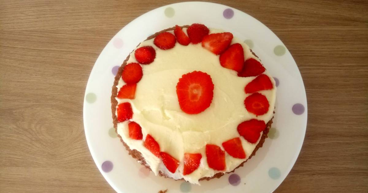 Victoria Sponge Cake Recipe By Livvy Cookpad