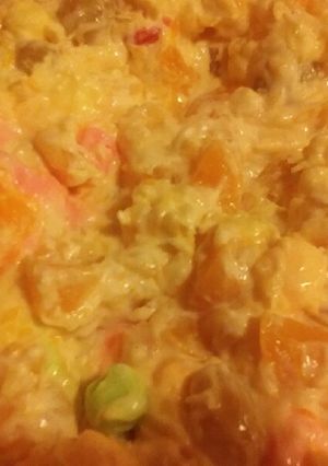 A picture of Fluffy creamy fruit salad.