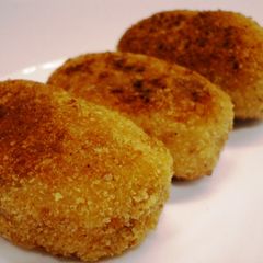 A picture of Chicken Cutlet.