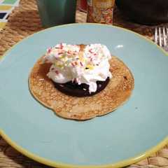 Una foto de Creps fáciles nata y chocolate
