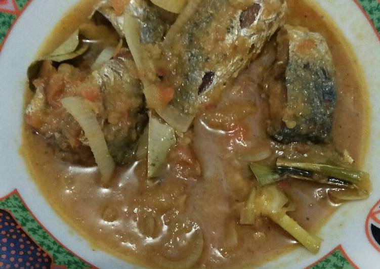 Bagaimana meracik ❤ ikan layang bumbu kuning pedas ❤ yang Bikin Ngiler