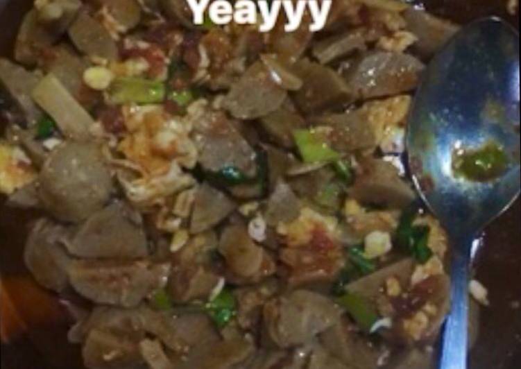 Oseng pentol sayur pedas