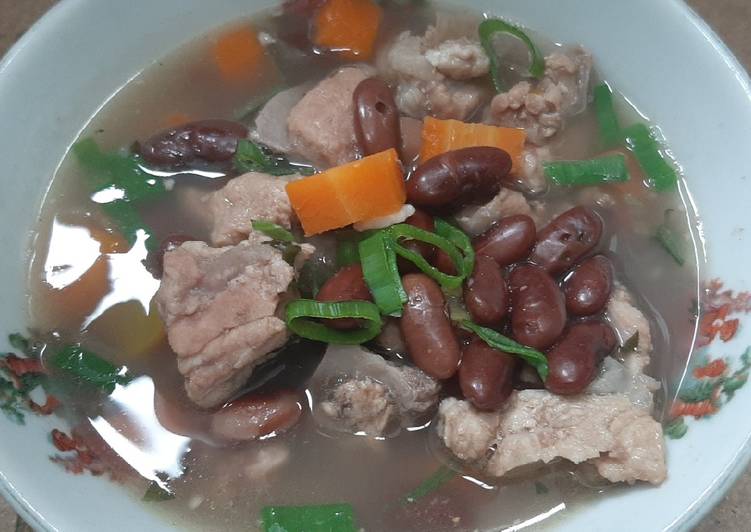 Brenebon Babi / Sup Kacang Merah Babi