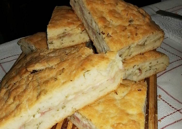 Focaccia farcita