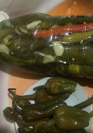 صورة لوصفة فلفل حار مخلل أو طرشي 🌶😋