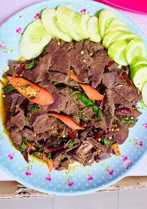 รูปของ ผัดกระเพราพริกแห้งตับหมู