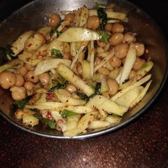 A picture of Chana salad.